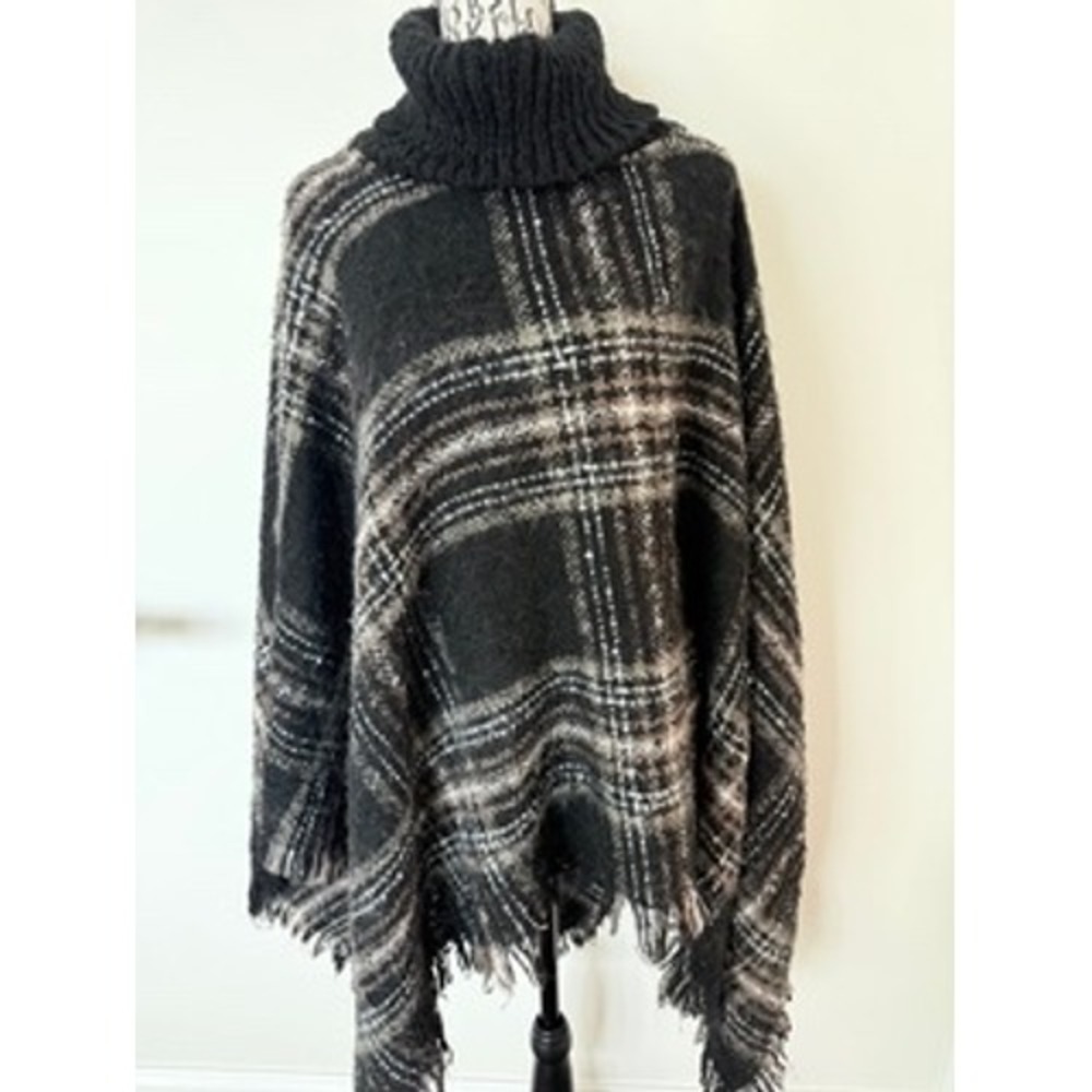 Modena Womens Black White Plaid Turtleneck Poncho Wrap Fringe Hem One Size
